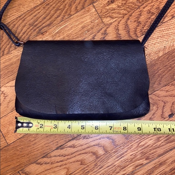 Italian Leather Purse with Flap Closure - Picture 6 of 7